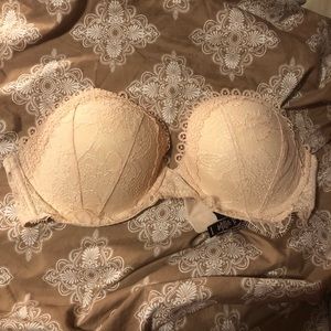 Victoria’s Secret Strapless Bra